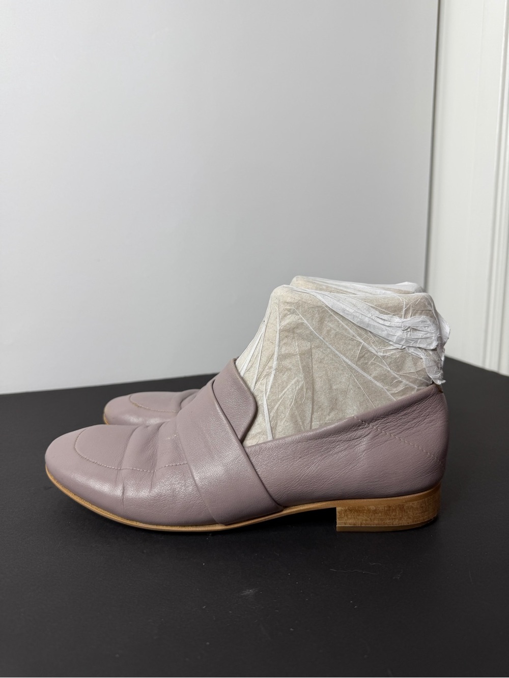 Kenneth Cole Women's Leather Slip-On Loafers in Mauve